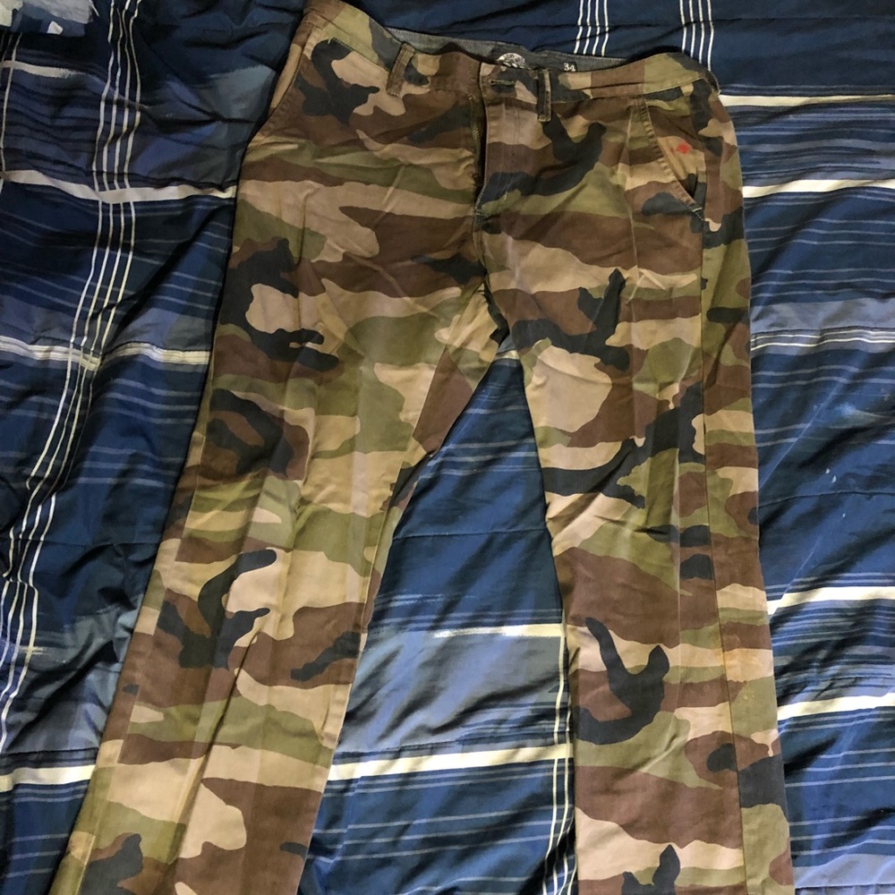 Vans camo pants